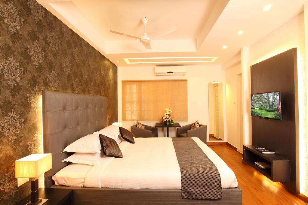 Thrissur Hotel Luciya Palace חדר תמונה